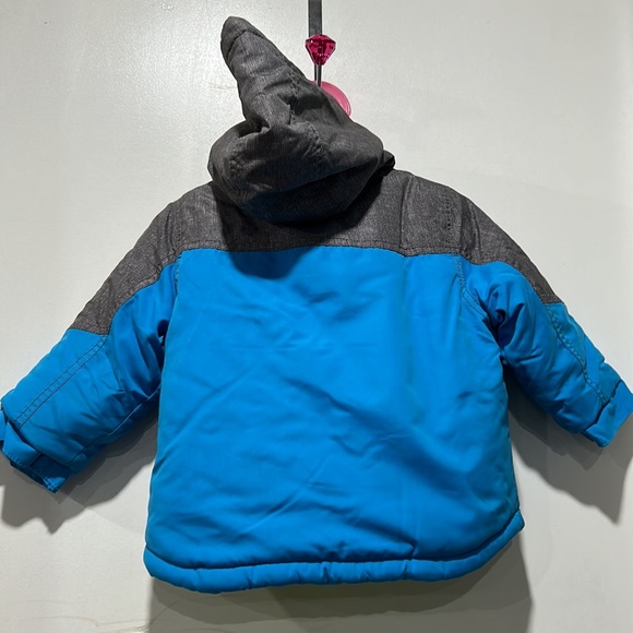❄️ Carters coat. Size 18 months. Excellent condition. - Picture 7 of 13